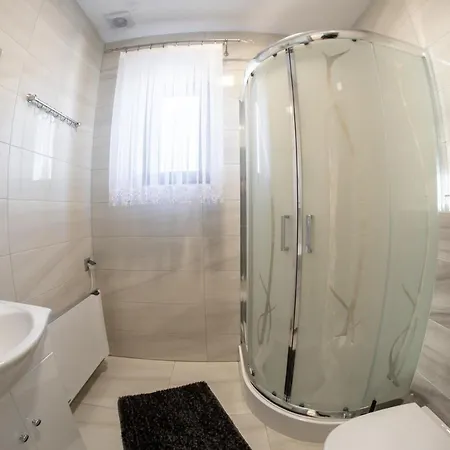 Na Wierchu * ביאלי דונאייק